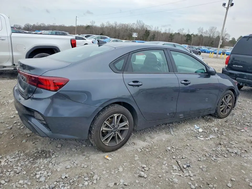 2024 KIA FORTE LX  