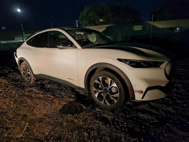 2024 FORD MUSTANG MACH-E SELECT  