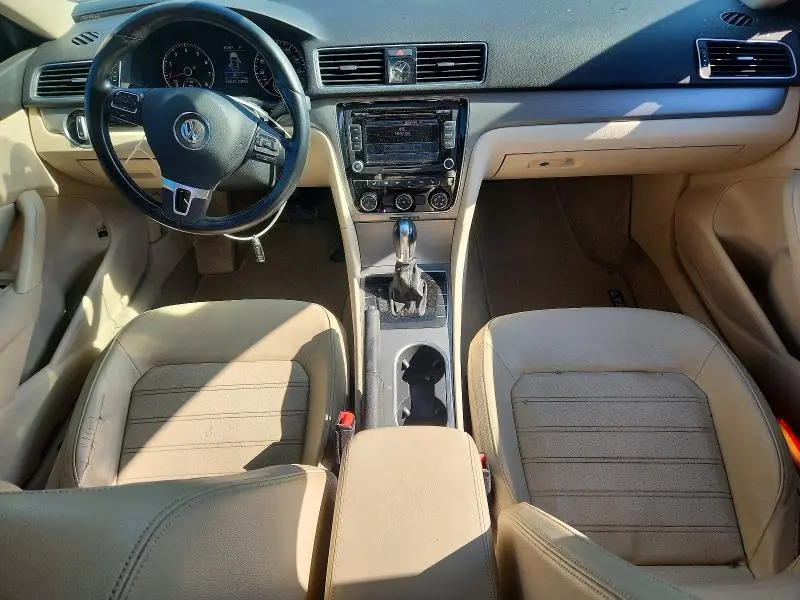 2014 VOLKSWAGEN PASSAT SE  