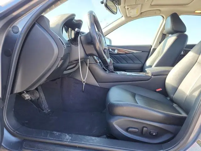 2018 INFINITI Q50 LUXE  