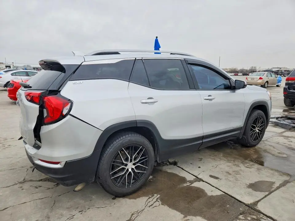 2019 GMC TERRAIN SLT  