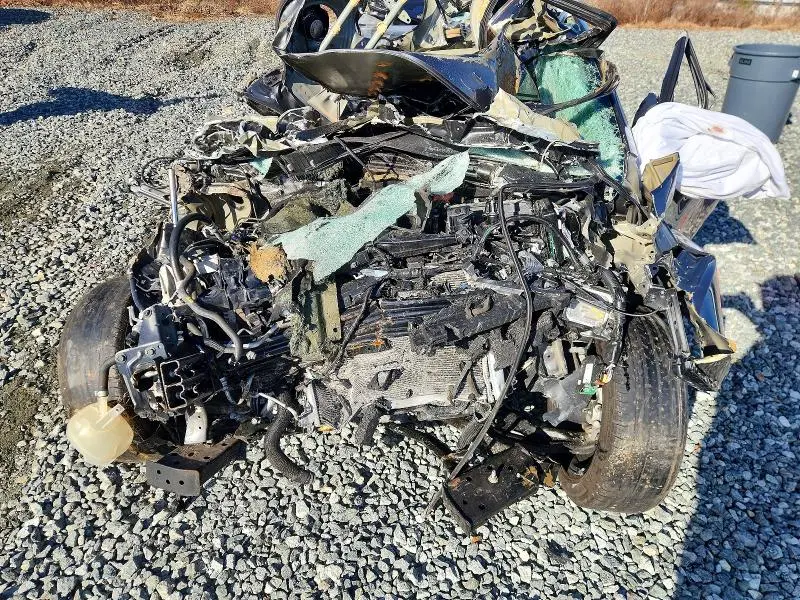 2022 NISSAN VERSA SV  