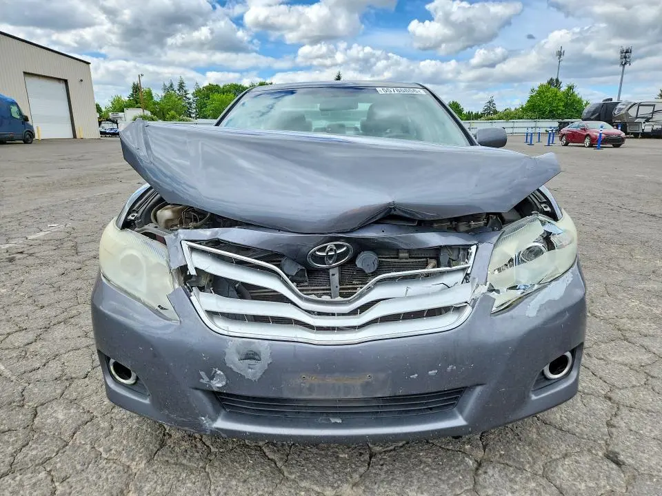 2010 TOYOTA CAMRY HYBRID  