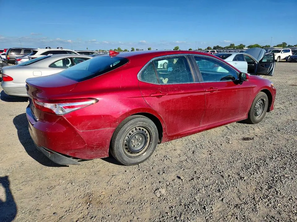 2020 TOYOTA CAMRY LE  