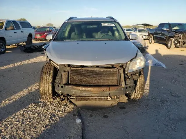 2010 CHEVROLET TRAVERSE LT  