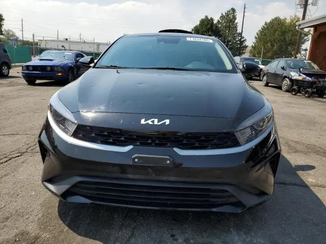 2023 KIA FORTE LX  