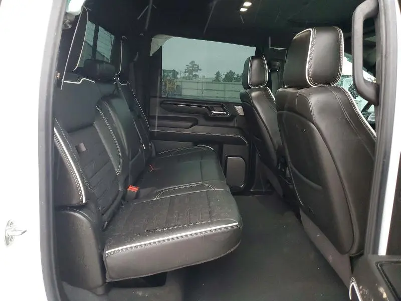 2025 GMC SIERRA K2500 AT4X  