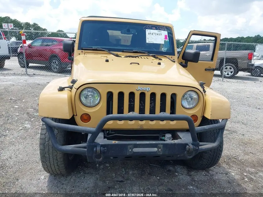 2013 JEEP WRANGLER UNLIMITED SAHARA