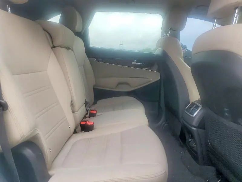 2018 KIA SORENTO LX V6  