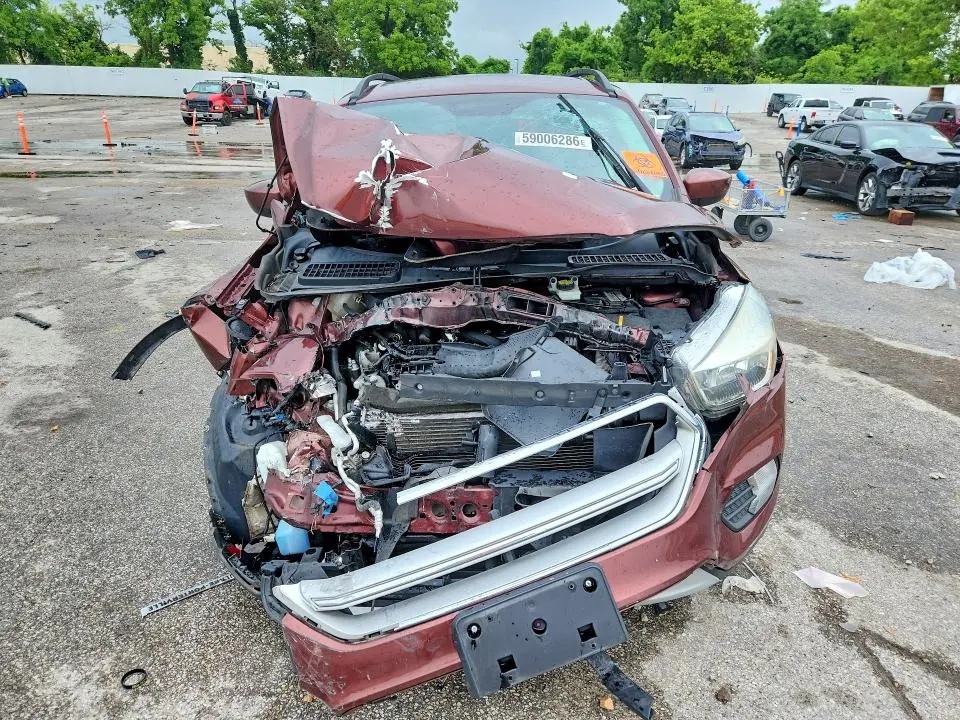 2018 FORD ESCAPE SE  