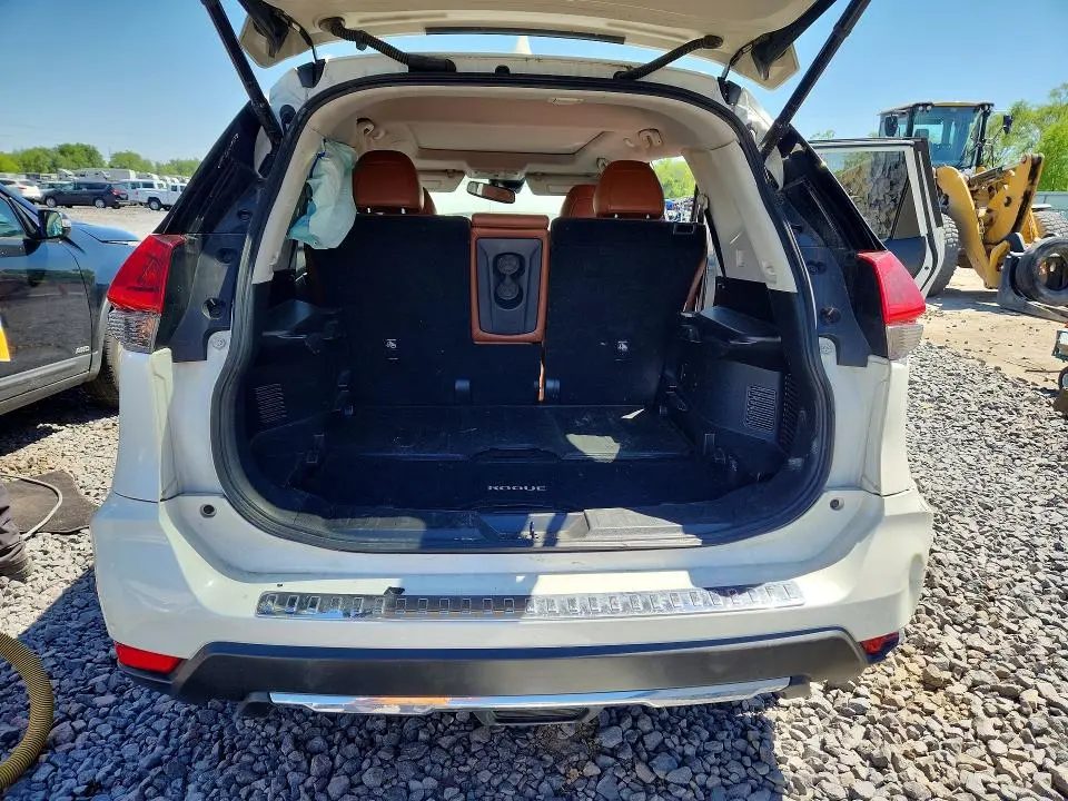2018 NISSAN ROGUE SL  