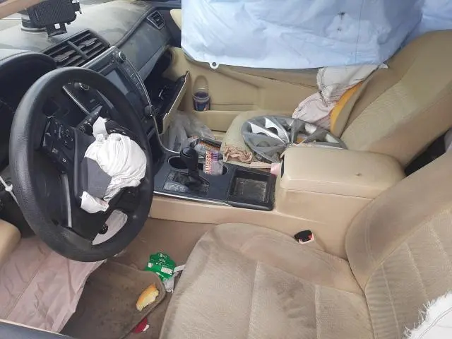 2015 TOYOTA CAMRY LE  