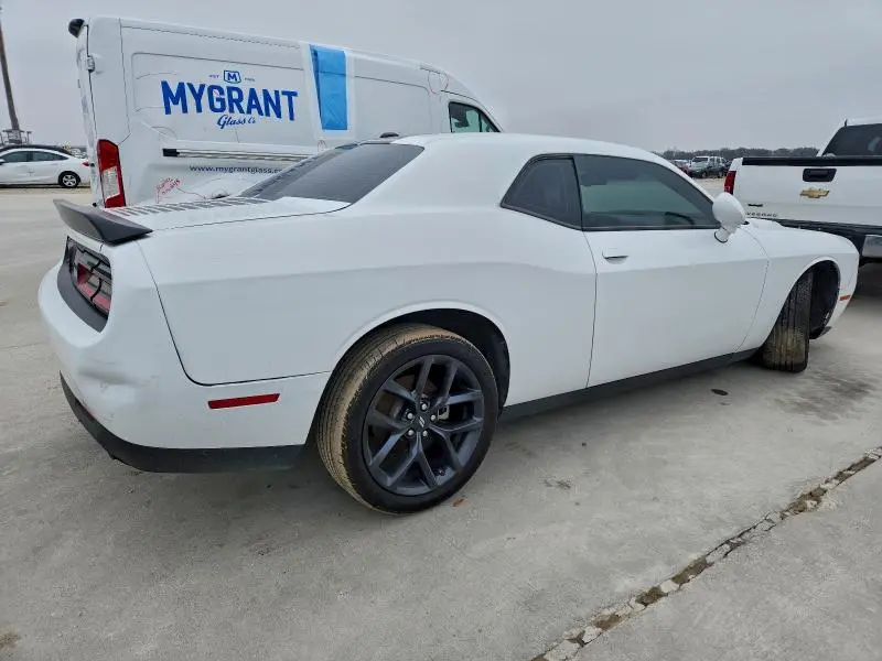 2023 DODGE CHALLENGER SXT  