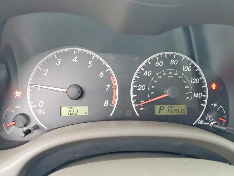 2010 TOYOTA COROLLA LE  