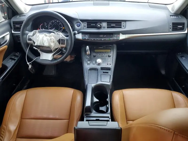 2011 LEXUS CT 200  