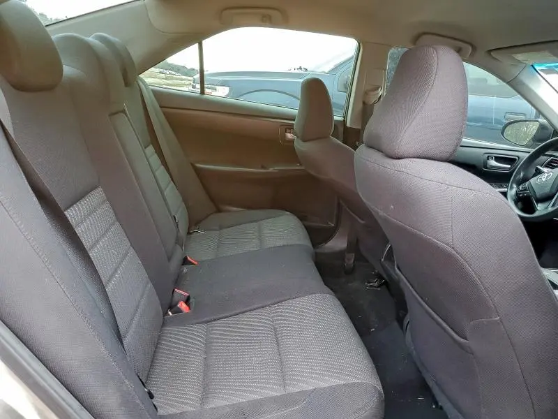 2015 TOYOTA CAMRY LE  