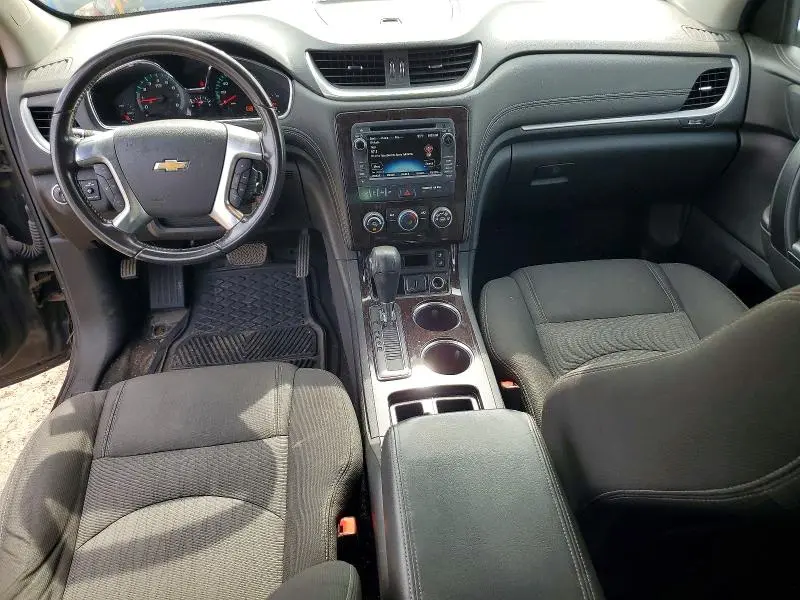2017 CHEVROLET TRAVERSE LT  