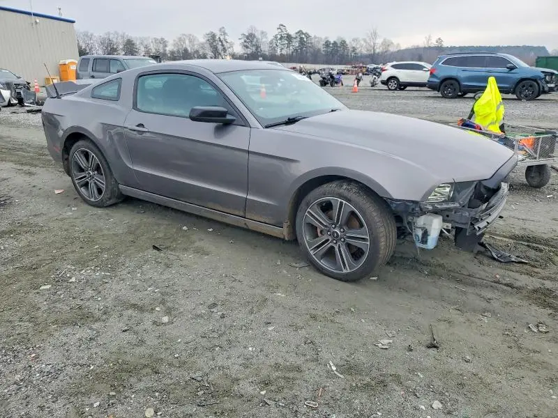 2013 FORD MUSTANG   
