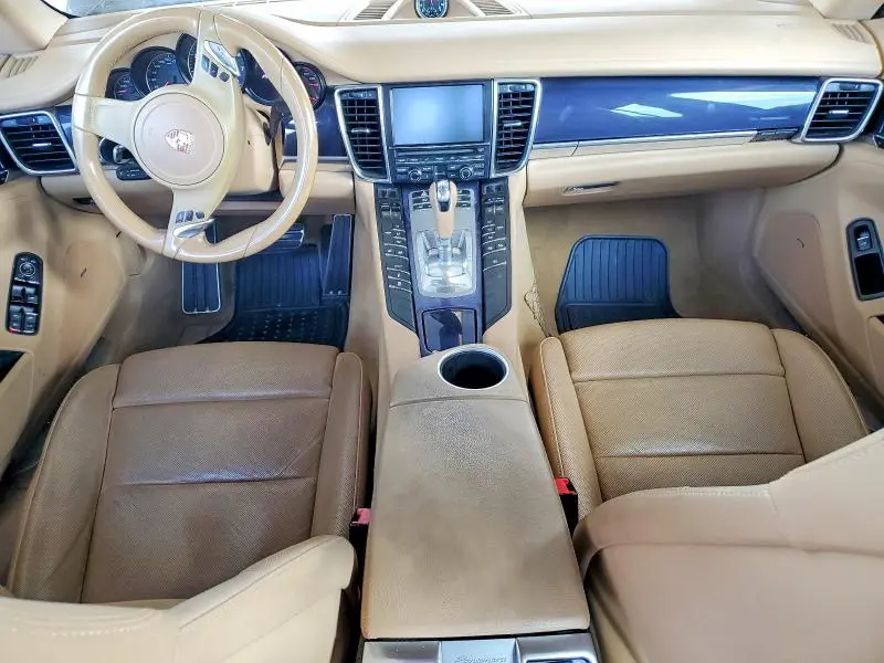 2014 PORSCHE PANAMERA 2  