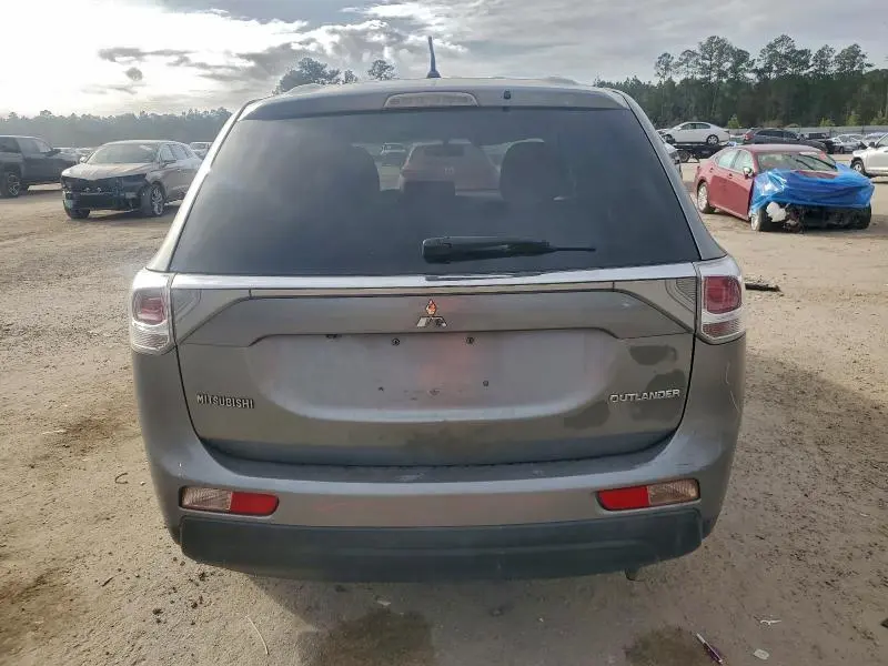 2014 MITSUBISHI OUTLANDER SE  