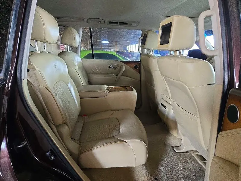 2011 INFINITI QX56 BASE  