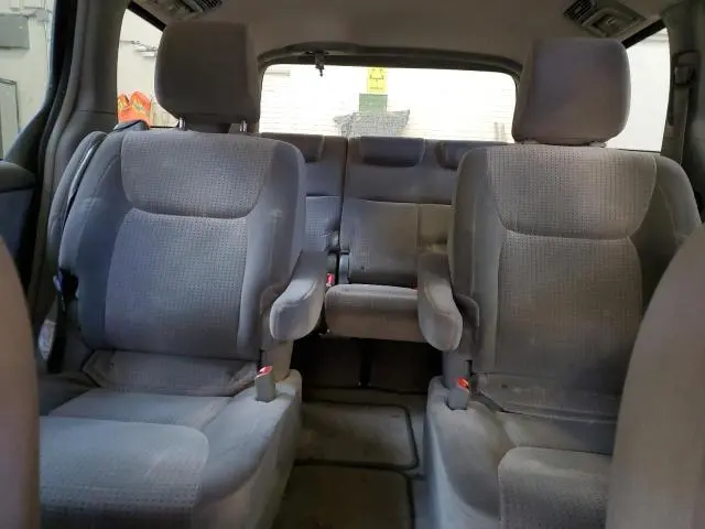 2010 TOYOTA SIENNA CE  