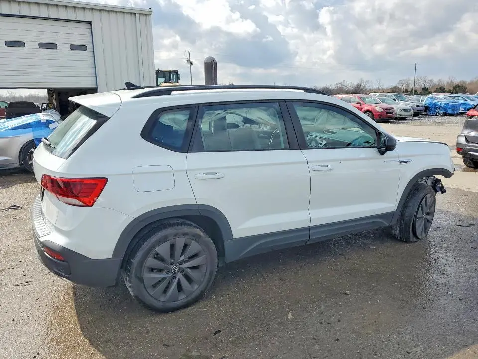 2024 VOLKSWAGEN TAOS S  