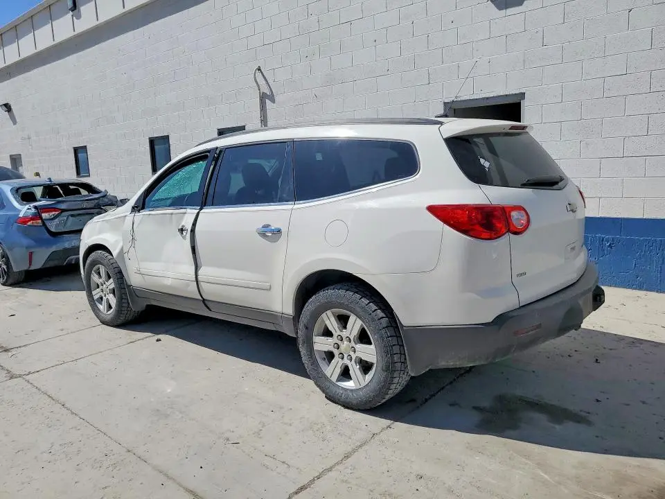 2011 CHEVROLET TRAVERSE LT  
