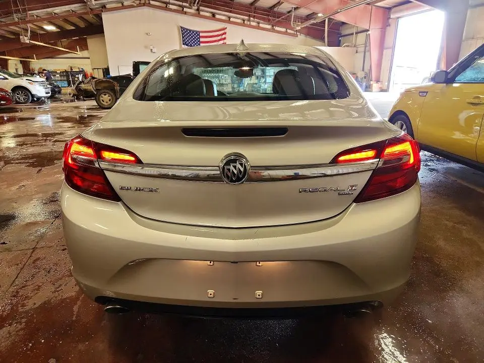 2016 BUICK REGAL CUSTOM  