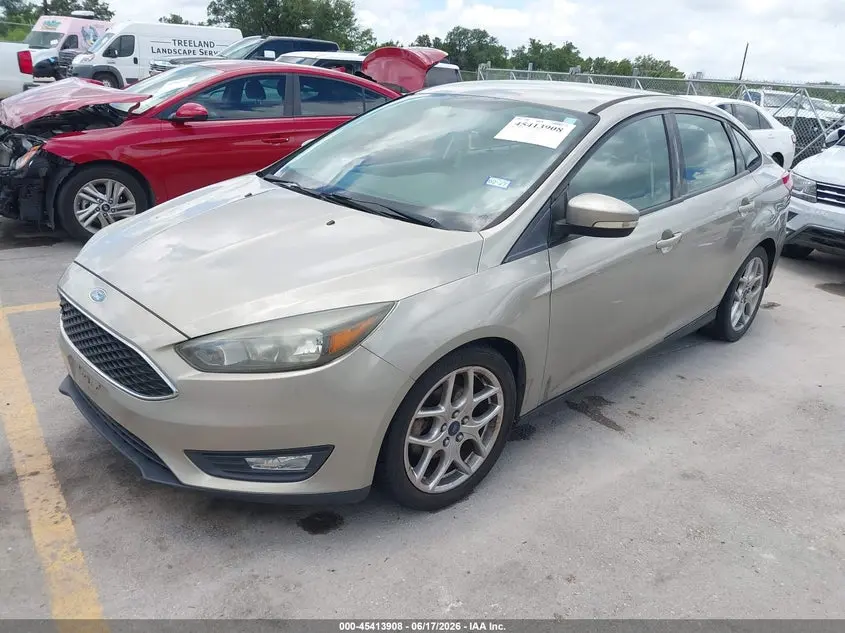 2015 FORD FOCUS SE