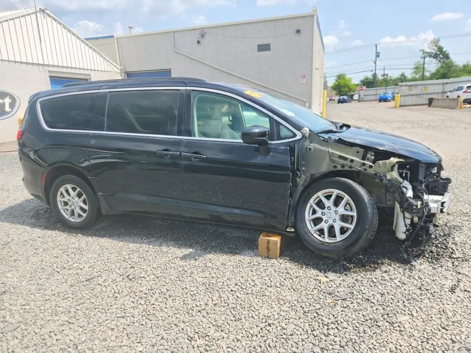 2021 CHRYSLER VOYAGER LXI  