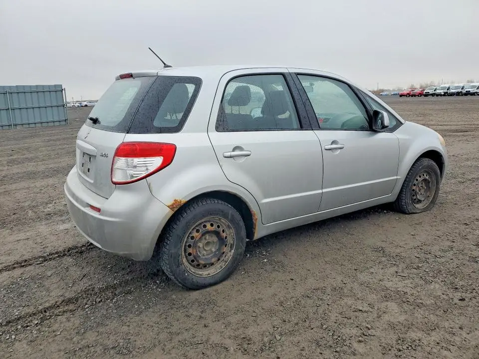 2011 SUZUKI SX4   