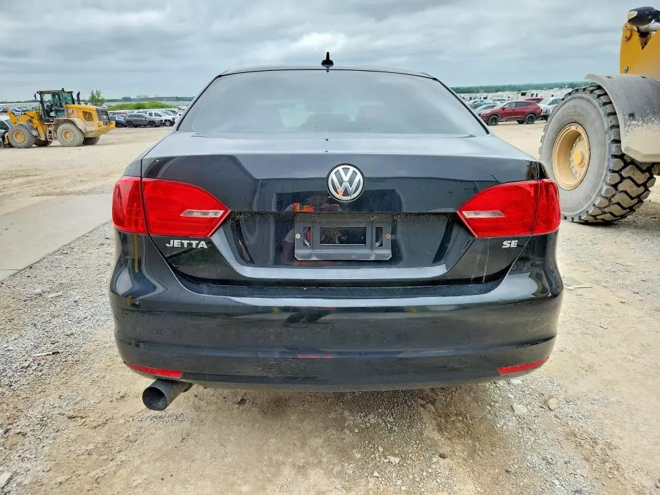2014 VOLKSWAGEN JETTA SE  