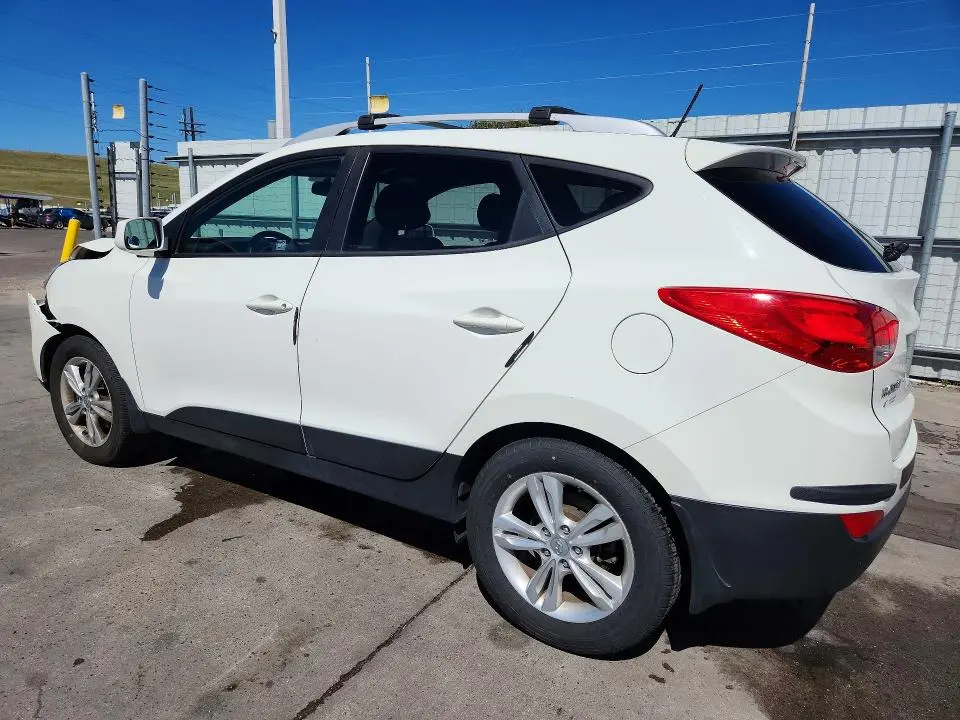 2011 HYUNDAI TUCSON GLS  