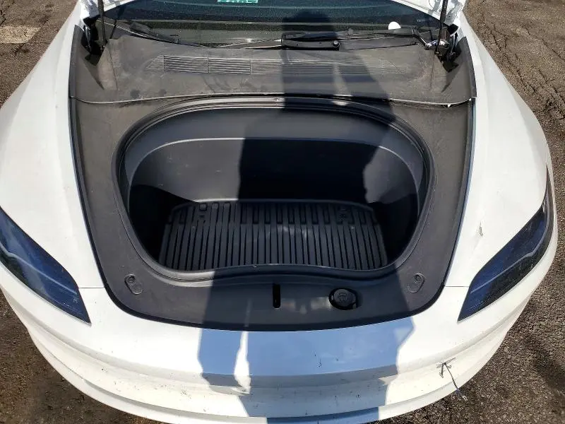 2026 TESLA MODEL 3   