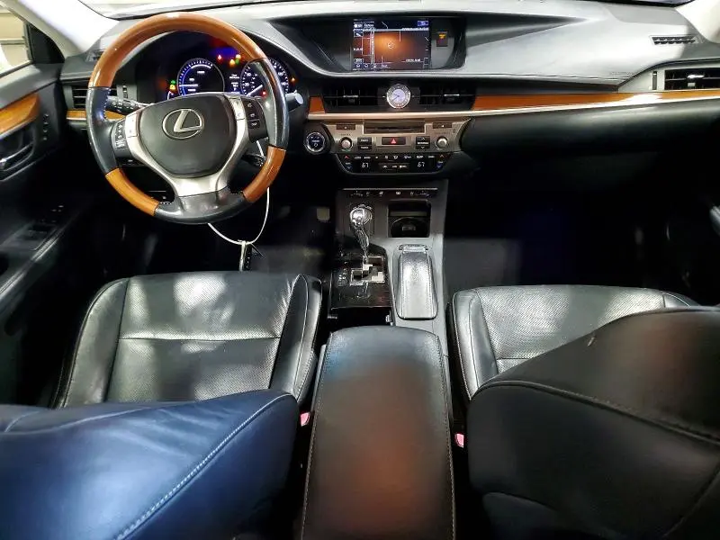 2015 LEXUS ES 300H  