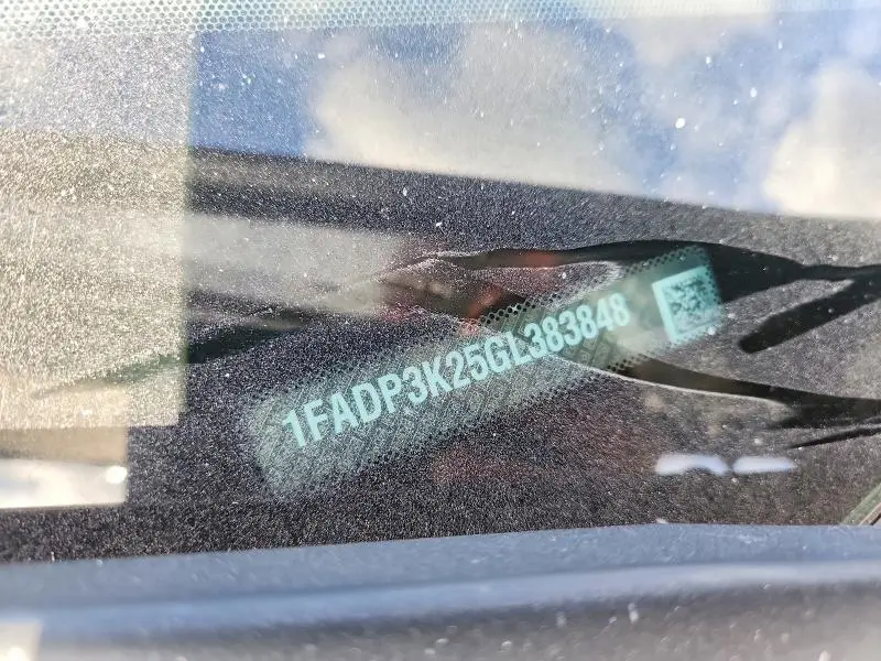 2016 FORD FOCUS SE  
