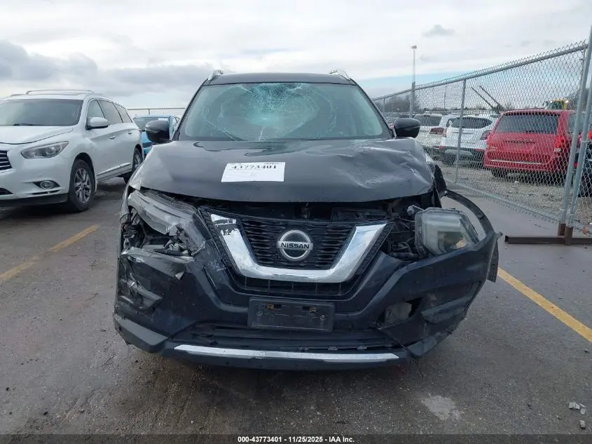2018 NISSAN ROGUE SV