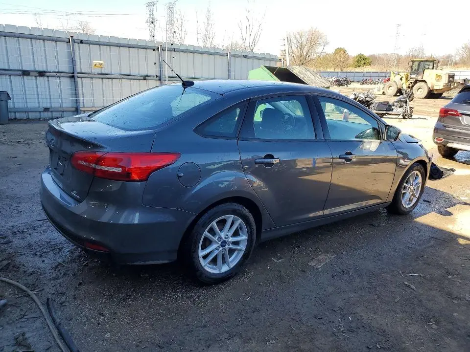 2016 FORD FOCUS SE  