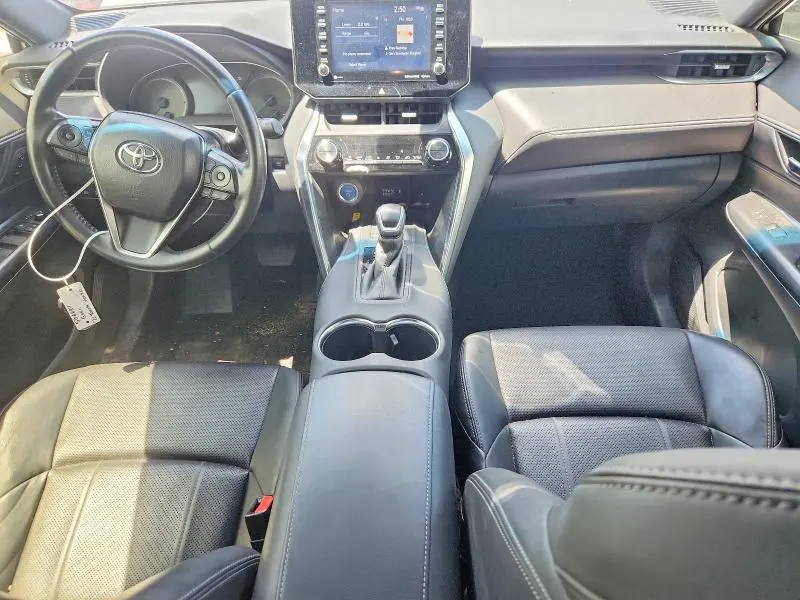 2021 TOYOTA VENZA XLE  