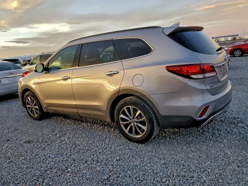 2017 HYUNDAI SANTA FE SE  