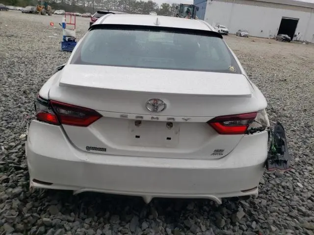 2021 TOYOTA CAMRY SE  