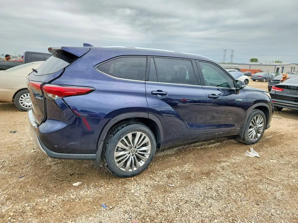 2020 TOYOTA HIGHLANDER HYBRID PLATINUM  