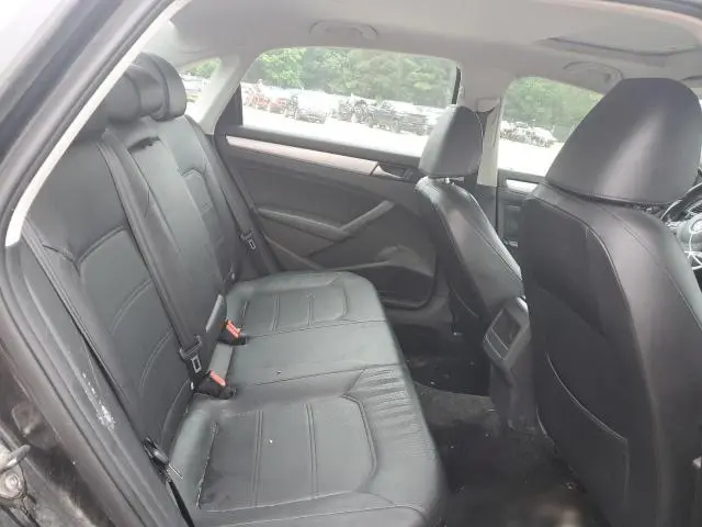 2012 VOLKSWAGEN PASSAT SE  