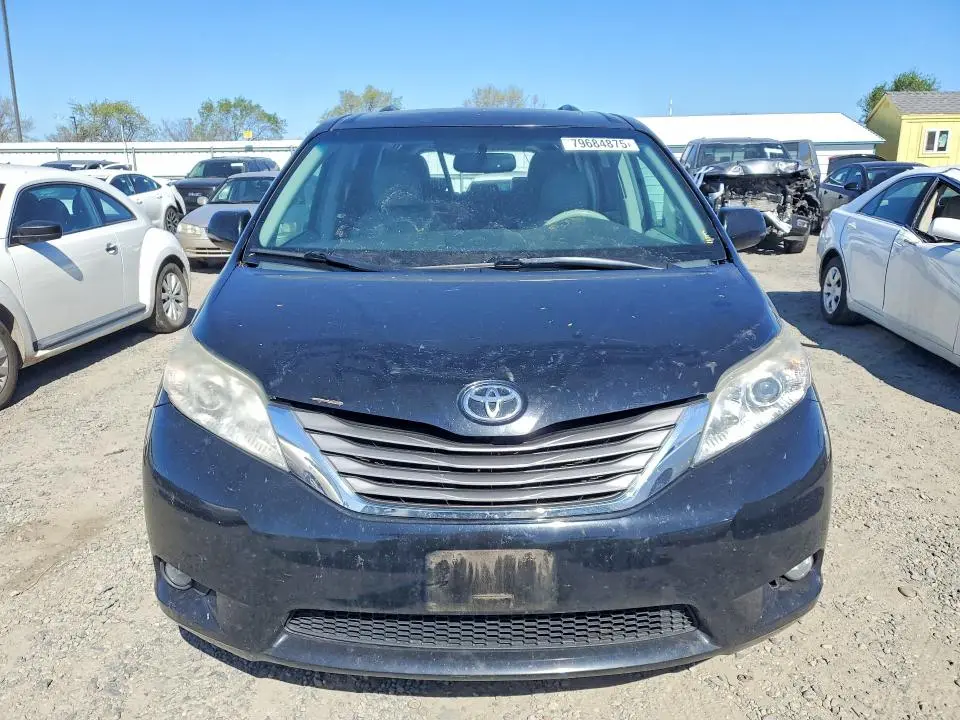 2011 TOYOTA SIENNA XLE 7-PASSENGER  