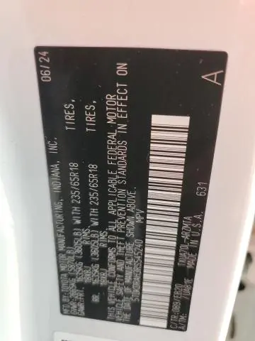 2024 TOYOTA HIGHLANDER LE  