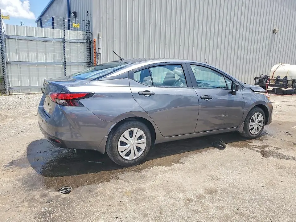 2024 NISSAN VERSA S  