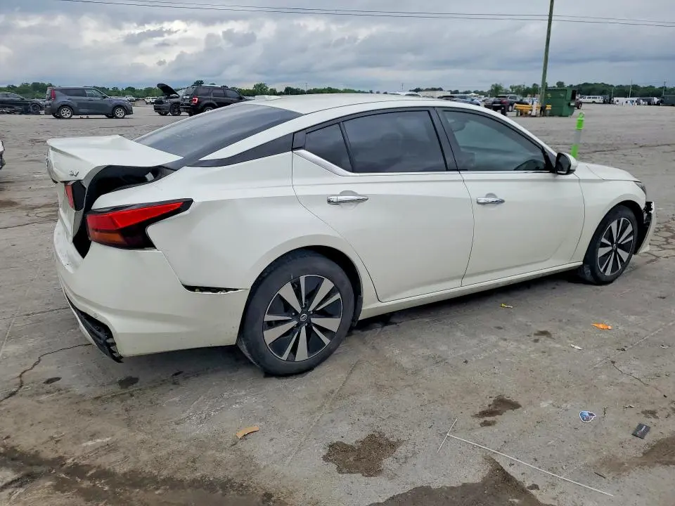 2019 NISSAN ALTIMA SV  