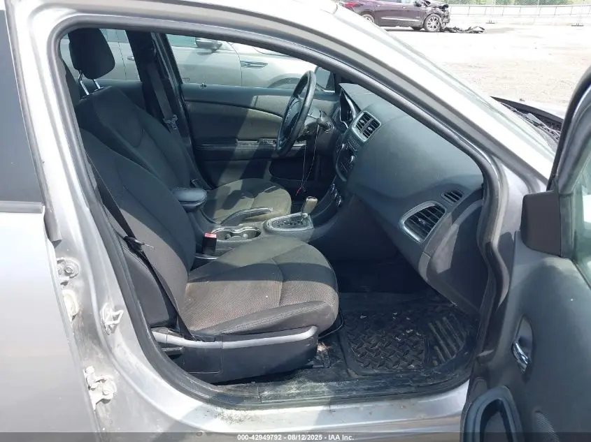 2014 DODGE AVENGER SE