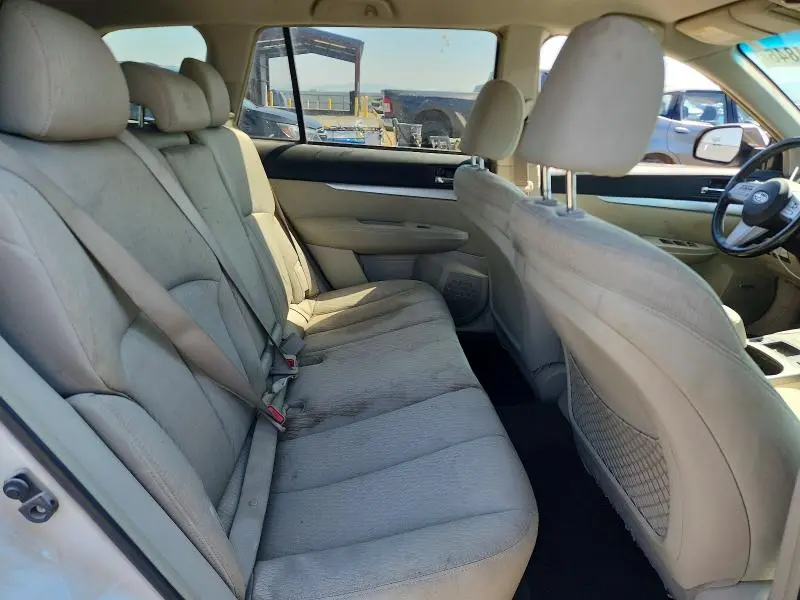 2010 SUBARU OUTBACK 2.5I PREMIUM  